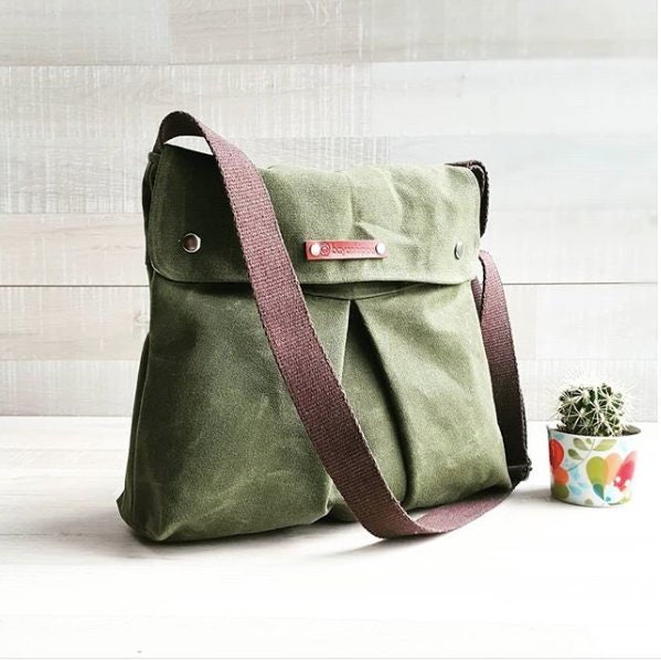 Huachen Men's Canvas Messenger Bag Shoulder Crossbody Laptop School Bag Satchel (M49_Army Green)