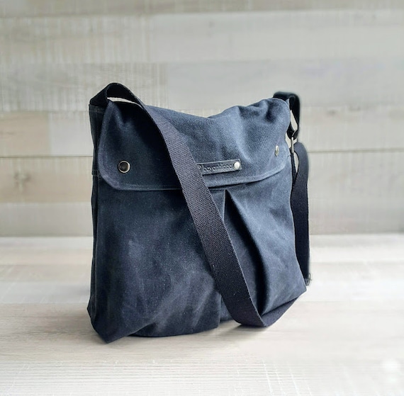 Waxed Canvas Messenger Bag in Charcoal Black MODULAR - Etsy