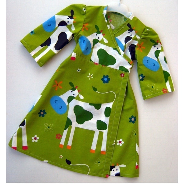 Cuddly Cows GREEN --half sleeves KIMONO Dress--