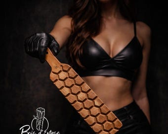 Remo de nogal con diseño de panal - Madera Éxtasis