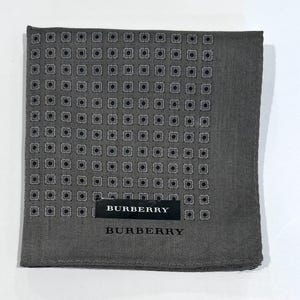 NWT Men Handkerchief Burberry Geometrid Gray Cotton Pocket Square 20” Burberry Men Bandana Handkerchief Accessories Clothing