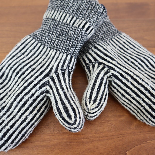 Vintage Wool Knit Mittens Vintage Mittens with Liners Black & White Unisex Work Mittens Made in USA Winter Vintage Clothing