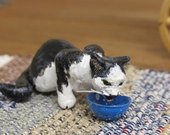 Artist Miniature CAT - Black and White Kitty Tuxedo Cat Crouching Drinking w/ Bowl Dollhouse Miniature Pet 1" Scale 1:12