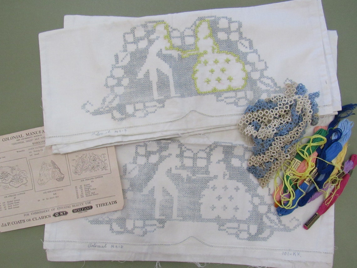 Prestamped Pillowcases to Embroider Vintage 1940s COLONIAL Etsy