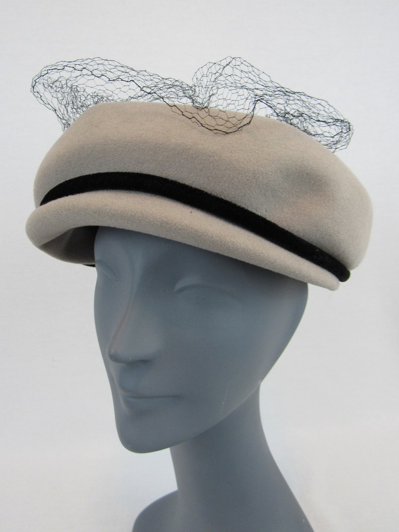 tupe hat