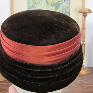 Vintage Pill Box Hat 1960s Pleated Brown Velvet & Copper Satin Women's Hat image 6
