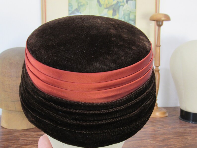 Vintage Pill Box Hat 1960s Pleated Brown Velvet & Copper Satin Women's Hat image 6