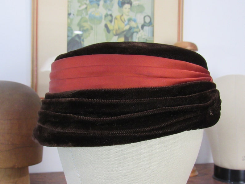 Vintage Pill Box Hat 1960s Pleated Brown Velvet & Copper Satin Women's Hat image 5