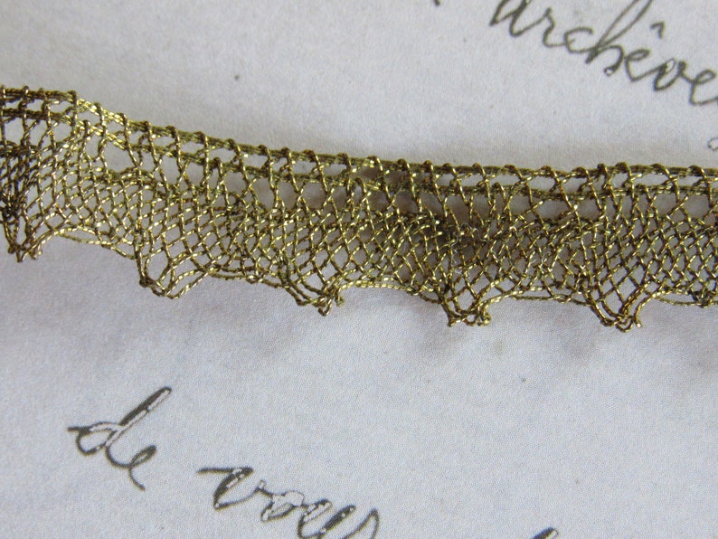 Antique Metal Lace Trim Scalloped PASSEMENTERIE Trim Vintage Fabric Trim Clothing Millinery Sewing Dark Gold Pointed Scallop 12 x 36