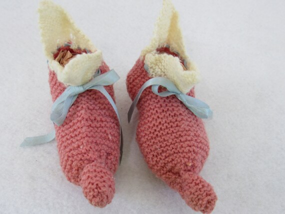 Baby ELF Booties - Vintage 1940s Baby Shoes Handm… - image 2