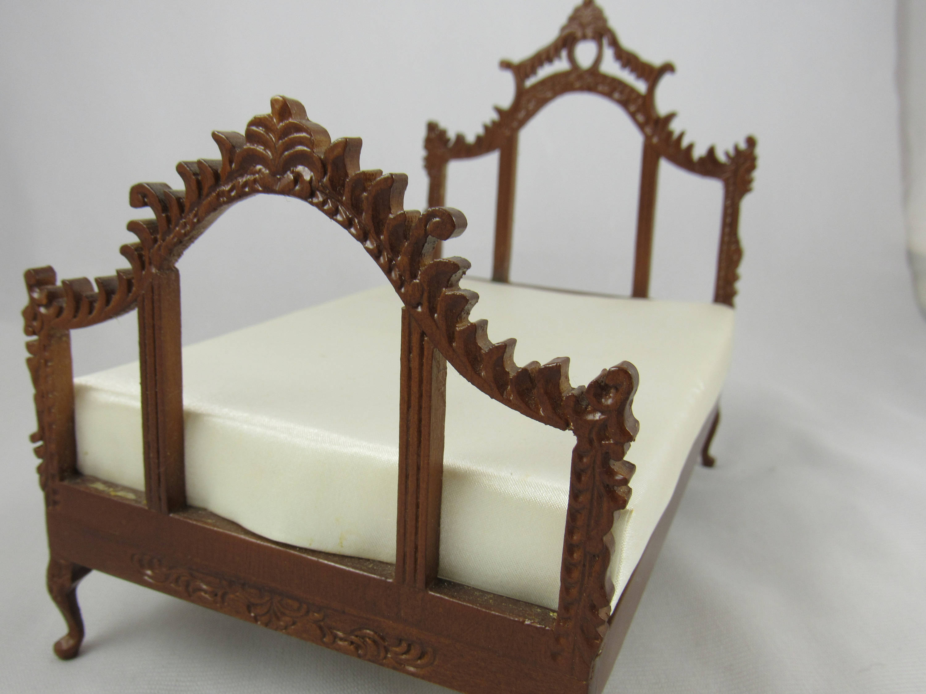 dollhouse bed frame