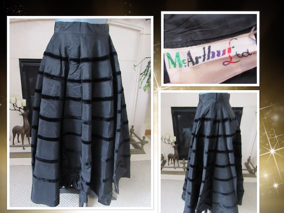 Taffeta & Velvet Circle Skirt - Vintage 1950s McAr