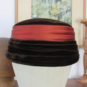 Vintage Pill Box Hat 1960s Pleated Brown Velvet & Copper Satin Women's Hat image 1