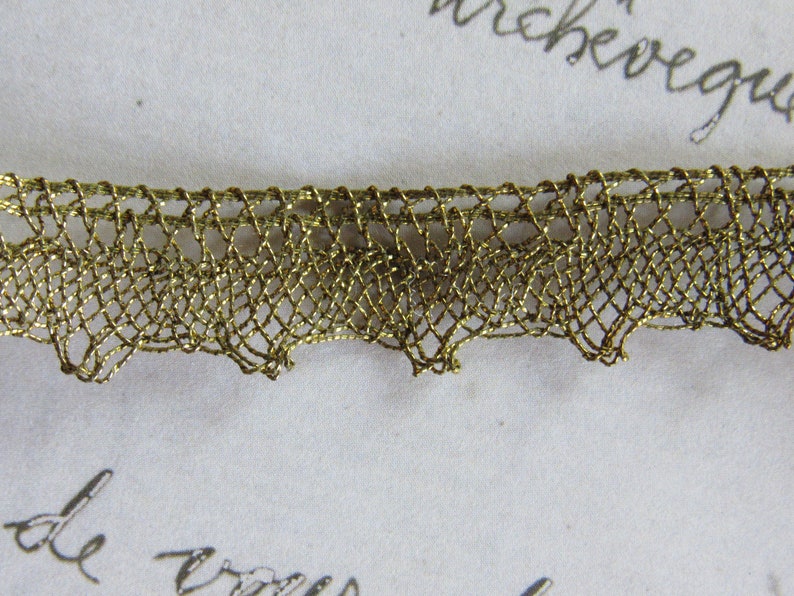 Antique Metal Lace Trim Scalloped PASSEMENTERIE Trim Vintage Fabric Trim Clothing Millinery Sewing Dark Gold Pointed Scallop 12 x 36