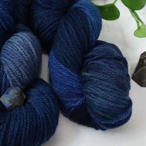 Hand Dyed Worsted Wool Yarn: Stormy Skies 140 Yard Skein