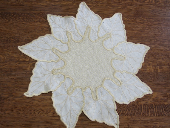 Antique Embroidered Doily - Vintage 1900s Centerp… - image 1