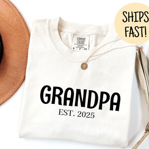 Custom Grandpa Shirt, Custom Papa Shirt, Grandpa Est Shirt, New Grandpa Gift, Fathers Day Gift, Gift For Grandpa, Funny Grandpa Gift