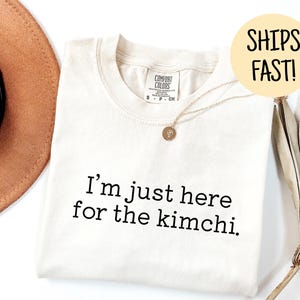 キムチ好きへのギフト、韓国料理Tシャツ、面白い韓国Tシャツ、面白い韓国ギフト、韓国人へのギフト、韓国Tシャツ、韓国人日本人、韓国ギフト