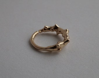 TENDRE METAL "st-jacques" 14kt yellow gold septum ring