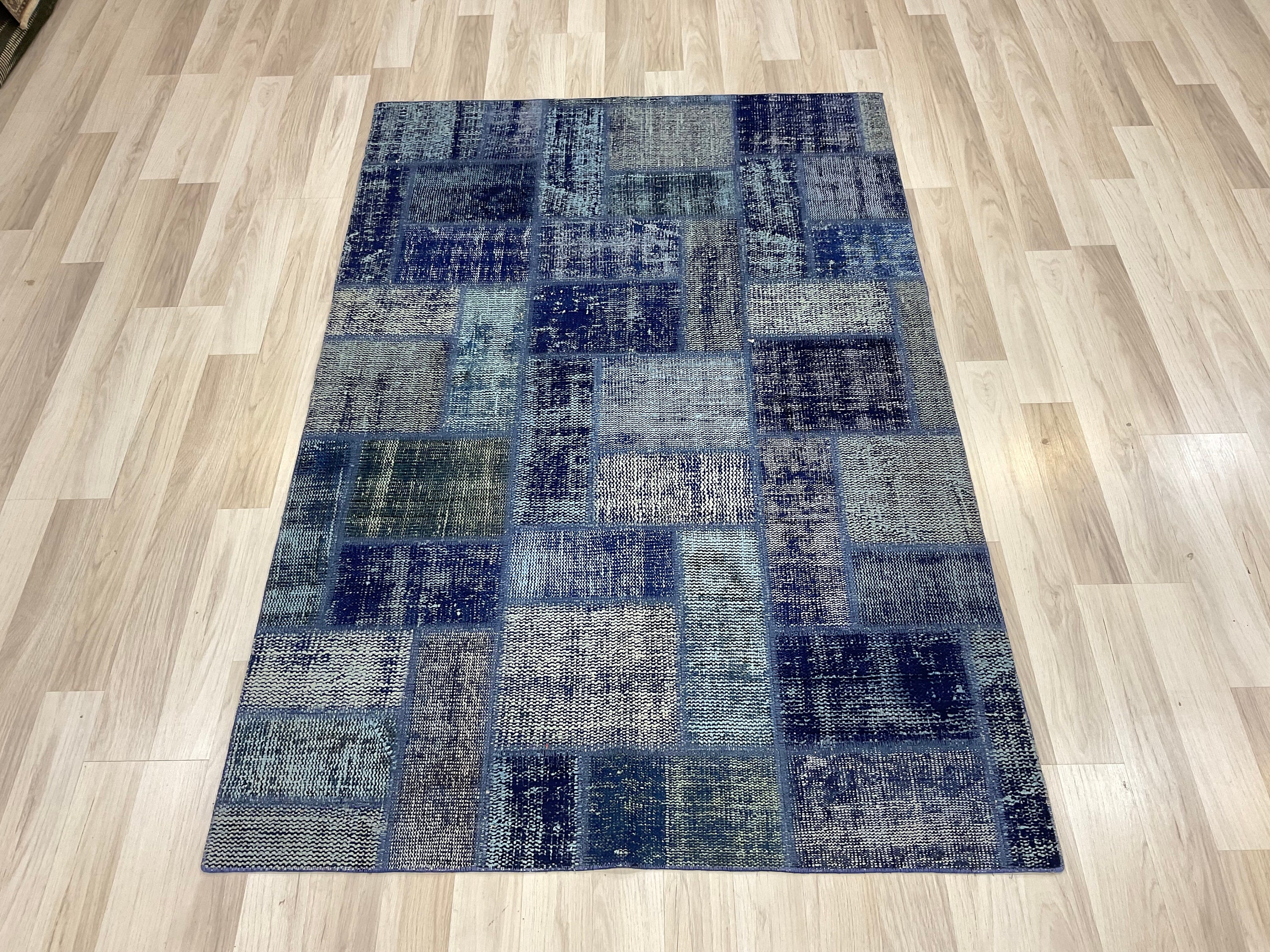 ラグ・カーペット Vintage Dead Stock Fabric Patchwork Rug 4x6 Blue Turkish Patchwork Rug: Vintage Wool Area Rug - Etsy