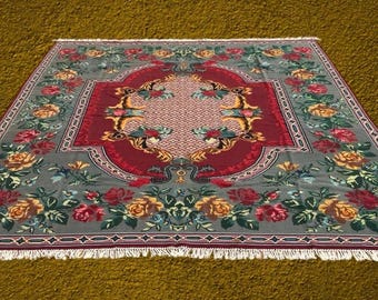Antique Bessarabian Wool Kilim Rug: Handmade Floral Flatweave (9x12 ft)