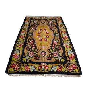 Handmade Floral Kilim Rug: Antique Bessarabian Wool Rug (6.2 x 11 ft)
