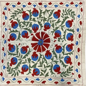 Tovaglia Suzani in seta ricamata a mano: arazzo in cotone uzbeko 36x36