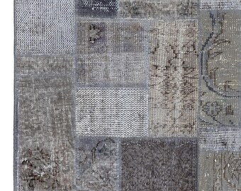Gray Wool Patchwork Rug: Handmade Vintage Turkish Rug (3.9 x 6.4 ft)
