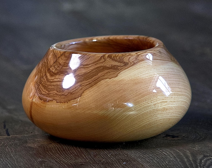 Luxury Handmade Ash Wood Bowl, Wood Wedding Gift, Handmade Gift, Unique Wooden Art, New Mom Gift, Housewarming Gift, named Dragon Trio