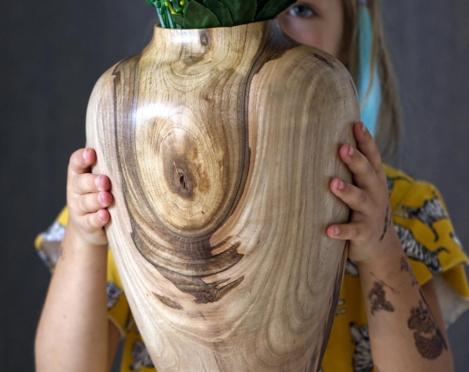 Handcrafted Walnut Wood Vase, Japandi Home Decor, named Foot Of A Duck