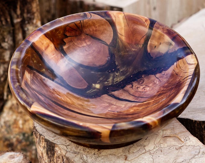 Luxury Handmade Plum Wood & Resin Bowl, Epoxy Resin Gift, New Homeowner Gift, Glossy Wood Bowl, Gift For Wife, named Rectangle-Nosed Shark