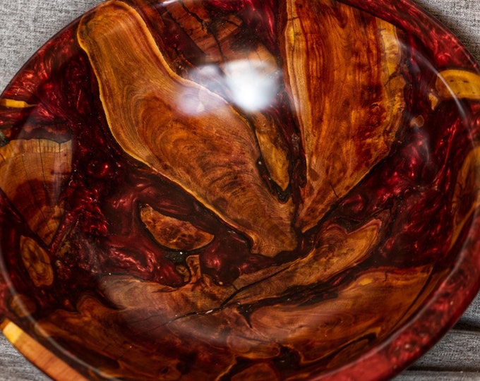 Luxury Handmade Plum Wood & Resin Bowl, Resin Gift For Her, Resin Fruit Bowl, Housewarming Gift, Luxury Wood Bowl, named Stuck Turtle