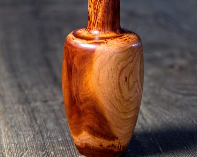 UNIQUE Handcrafted Plum Wood Vase, Gifts For Her, Unique Wooden Vase, Birthday Gift, Large Wooden Vase, Vase Living Room, named Sighted Tree