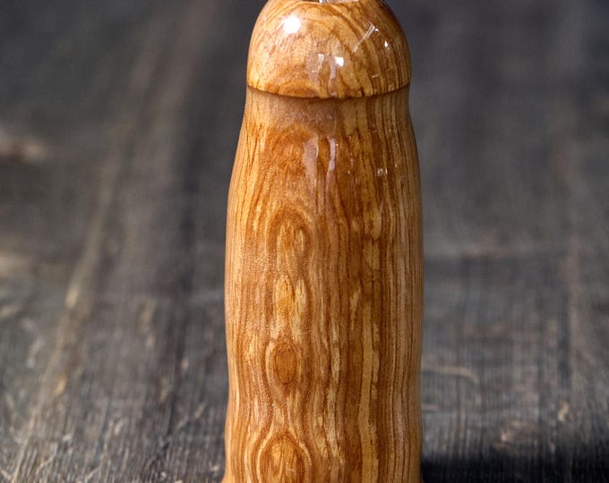 Celebrity Cocks: Jason Statham Edition – Hard as Wood, Classy as Hell, Wooden Vase That Asks for Admiration!