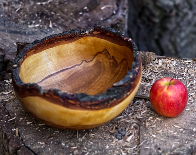 Salad Bowl From Poplar Wood, Unique Gift For Mom, Handturned Bowl, Wood Fruit Bowl, Bowl Wedding Gifts, named Who Is The Fairest Of Them All