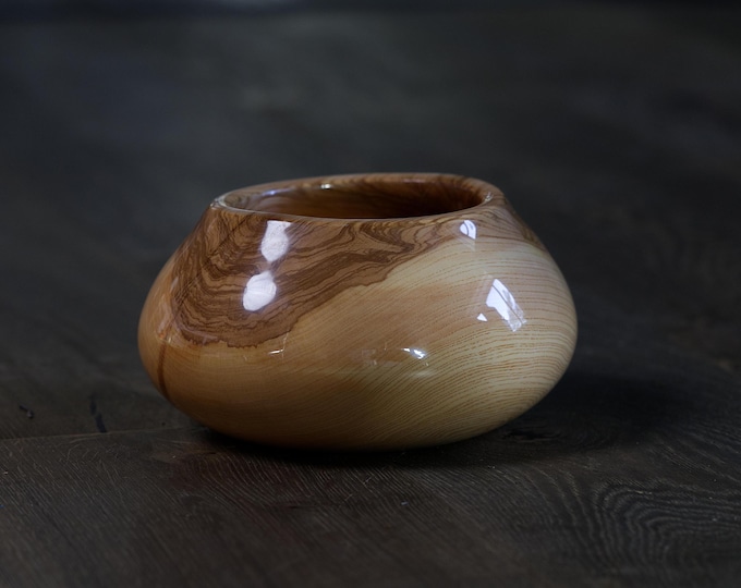 Luxury Handmade Ash Wood Bowl, Wood Wedding Gift, Handmade Gift, Unique Wooden Art, New Mom Gift, Housewarming Gift, named Dragon Trio