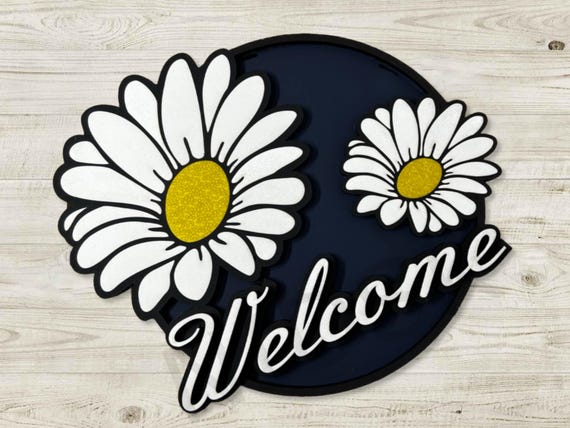 Welcome Door Hanger with Daisies - Brighten Up Your Home with This Cheerful Floral Decoration