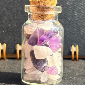 Add a Glass Jar for all your extra Crystal chunks with in the Pick pad!