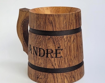 Engraved Wooden Beer Mug – Rustic Holz Bierkrug, Handcrafted Gift for DnD Fans or Him