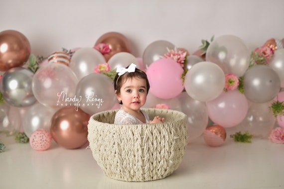 WINTER SALE Sitter Digital Backdrop, Pink, White, Rose Gold Balloon Garland  With Basket - Etsy
