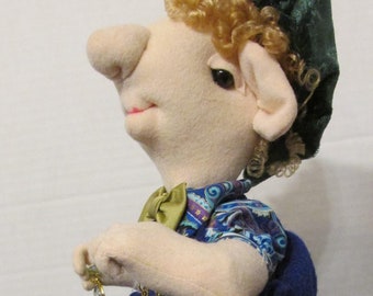 woodland elf doll, Gnome, Elf, leprechaun, Soft sculpted Doll