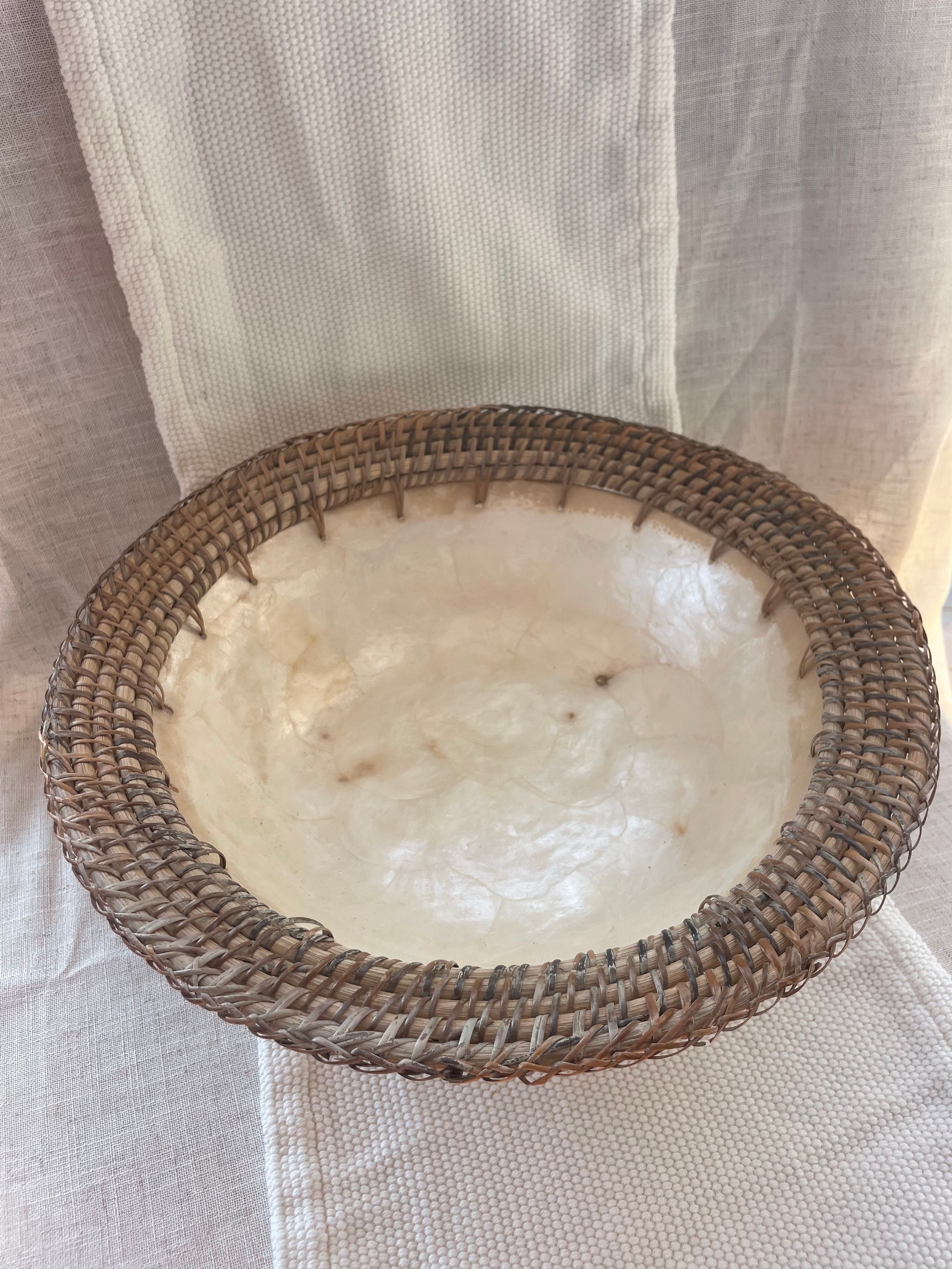 Vintage Large Capiz Shell Bowl, Mother of Pearl Serving Bowl Wicker - Etsy