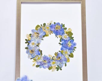 Pressed Flower Art in Gold Frame - A4 Botanical Wall Decor with Real Flowers - Handmade Nature-Inspired Minimalist Home Decor - Real Flowers