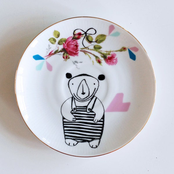 Bear in a bathing suit small vintage plate