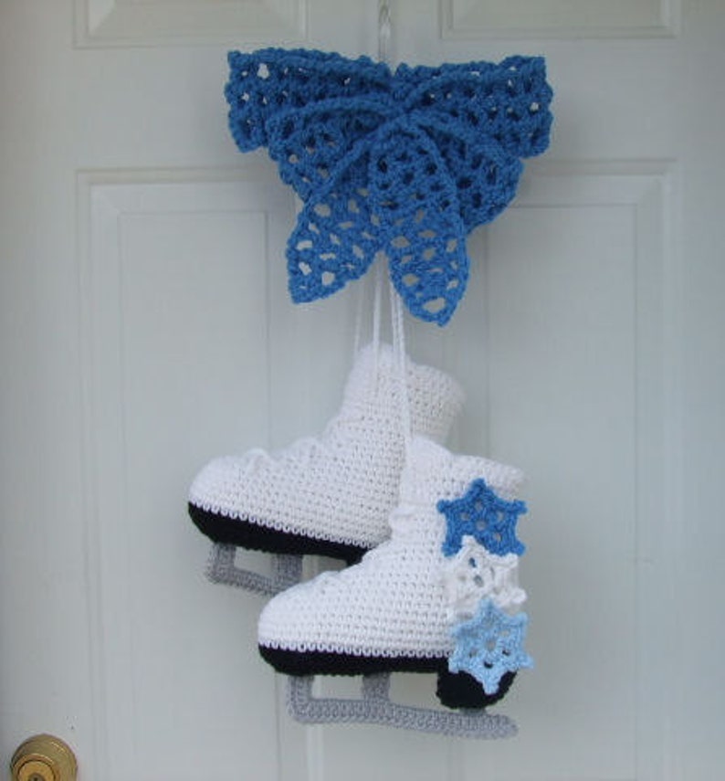 CROCHET PATTERN CV146 Ice Skates Door Hanging PDF Download image 1