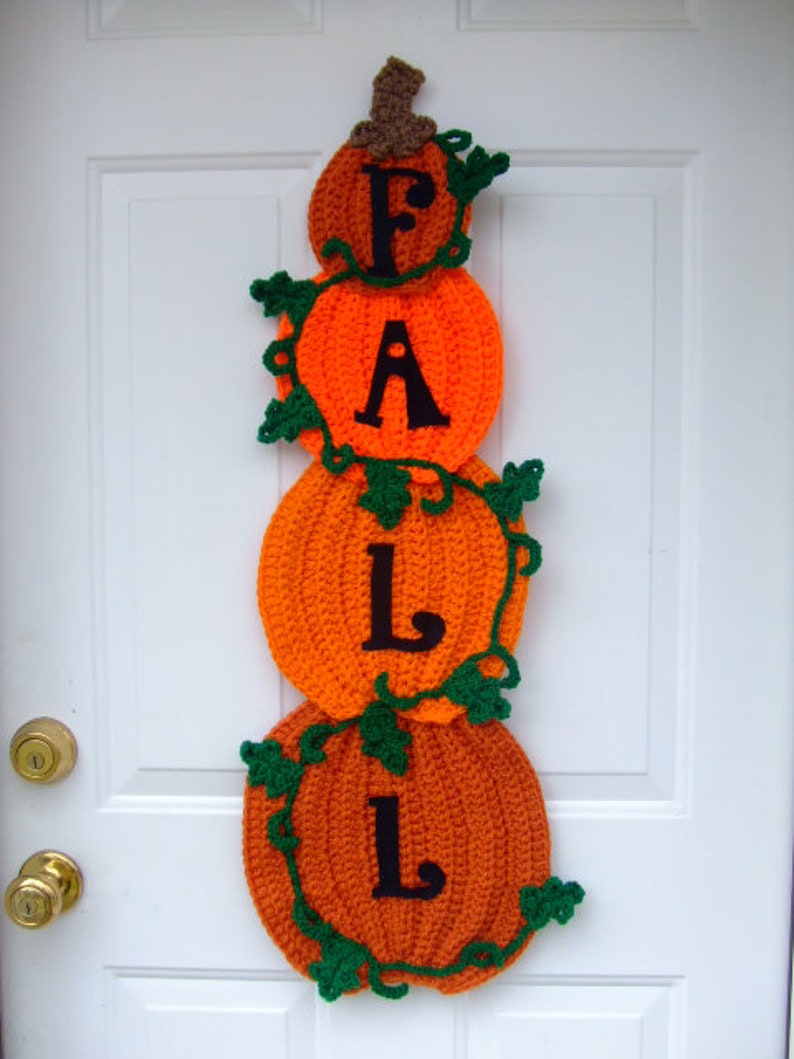 CROCHET PATTERN  CV109 Crochet Stacked Pumpkins Door Hanging image 0