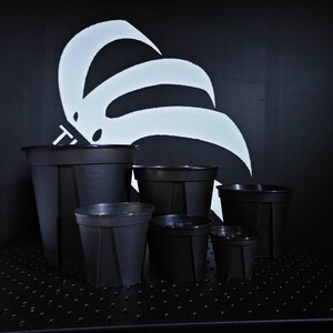 Black Clear Plastic Pot (3.9/4.7/5.9/7.0/8.2/10.6 Inch) *Minimum 10 pots per order*