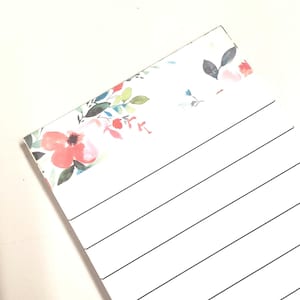 Notepads Floral Design Top Border Make-a-List Notepad Handmade with or without Magnet for Refrigerator 40 Sheets White Lined Papers