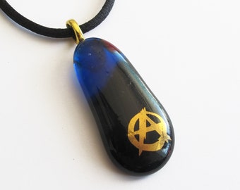 Anarchy necklace pendant - One of a kind - Glass and gold.