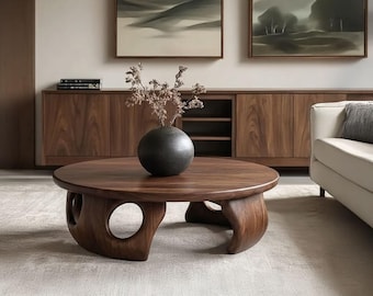Mesa de centro redonda em madeira maciça, mesa de centro escultural feita à mão, mesa de centro moderna estilo japonês, mesa de centro orgânica em madeira, mobiliário minimalista